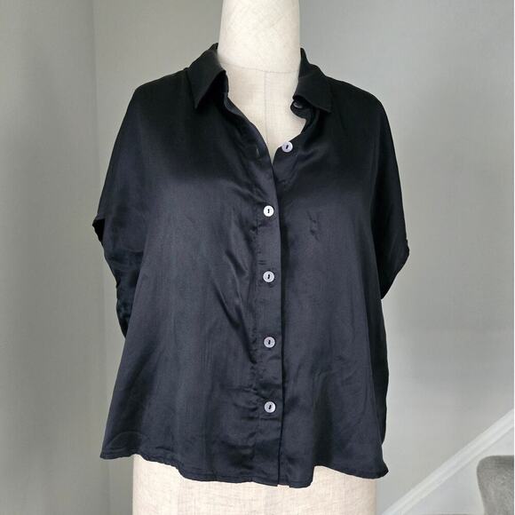 Cynthia Rowley Silk Buttoned Short Sleeve Shirt size M - Picture 1 of 4